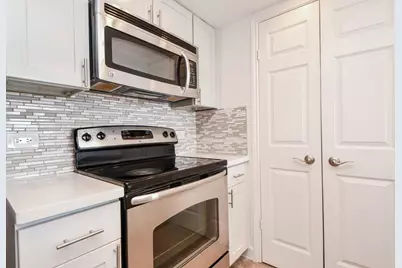 3525 Sage Road #1018, Houston, TX 77056 - Photo 7
