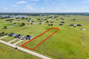 602 Longhorn Trail, Angleton, TX 77515 - Photo 1