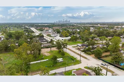 4701 Corto Street, Houston, TX 77016 - Photo 5