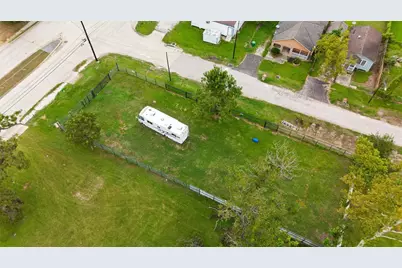 4701 Corto Street, Houston, TX 77016 - Photo 9