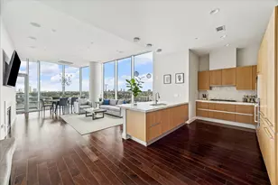 2727 Kirby Dr, Houston, TX 77098 - Photo 3