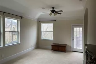 5105 Maple St, Bellaire, TX 77401 - Photo 27