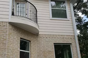 5105 Maple St, Bellaire, TX 77401 - Photo 3