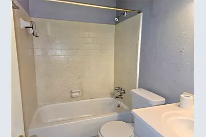 10810 Parkland Woods Drive, Sugar Land, TX 77498 - Photo 19