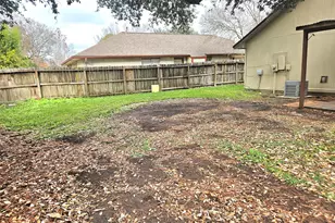 10810 Parkland Woods Dr, Sugar Land, TX 77498 - Photo 21