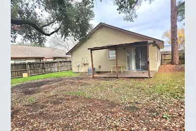 10810 Parkland Woods Drive, Sugar Land, TX 77498 - Photo 17