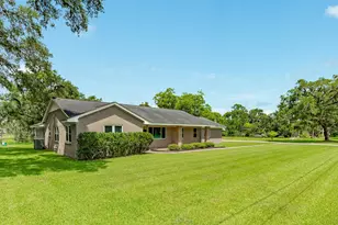 511 Edgewater St, Clute, TX 77531 - Photo 5