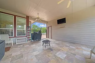 210 Southwood Cir, Baytown, TX 77520 - Photo 29