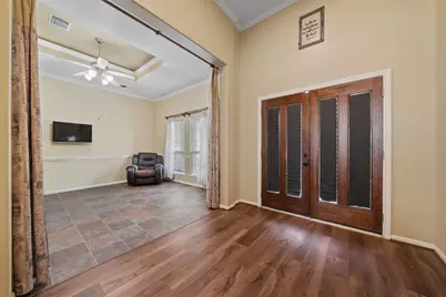 210 Southwood Circle, Baytown, TX 77520 - Photo 3