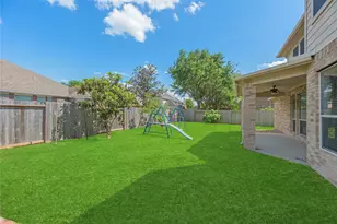 1810 Candle Light Ct, Sugar Land, TX 77498 - Photo 15