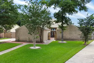 2358 Binley Dr, Houston, TX 77077 - Photo 3