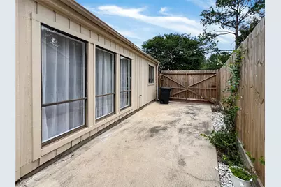 2358 Binley Drive, Houston, TX 77077 - Photo 37