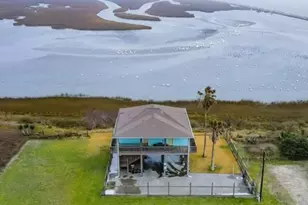 802 18th St St, Port Bolivar, TX 77650 - Photo 39