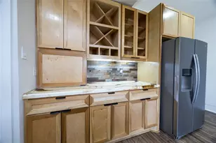 10930 Exeter St, Houston, TX 77093 - Photo 9