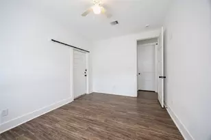 10930 Exeter St, Houston, TX 77093 - Photo 15