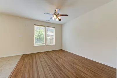 3939 Calgary Circle, Missouri City, TX 77459 - Photo 11