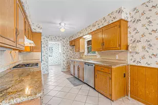 4826 Omeara Dr, Houston, TX 77035 - Photo 9