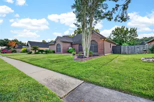 18610 Autumn Hills Dr, Katy, TX 77449 - Photo 5