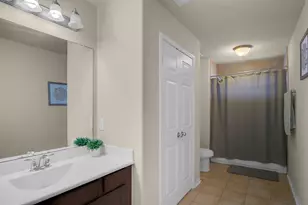 1728 Coral Cliff Dr, Dickinson, TX 77539 - Photo 43