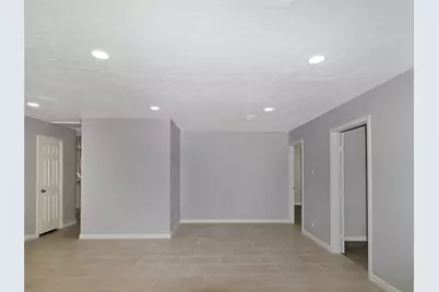 8711 Shadow Crest Street, Houston, TX 77074 - Photo 5