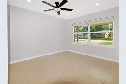 8711 Shadow Crest Street, Houston, TX 77074 - Photo 9