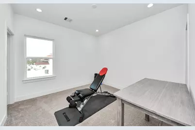 8320 Brecha Lane, Houston, TX 77055 - Photo 33