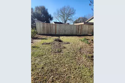 2414 Goldenrod Street, Highlands, TX 77562 - Photo 19