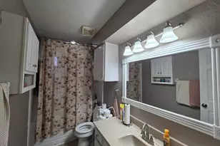 2414 Goldenrod St, Highlands, TX 77562 - Photo 13