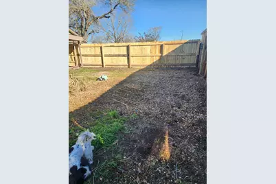 2414 Goldenrod Street, Highlands, TX 77562 - Photo 21