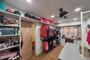 2414 Goldenrod St, Highlands, TX 77562 - Photo 15