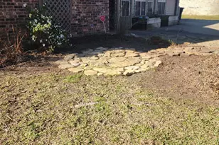 2414 Goldenrod St, Highlands, TX 77562 - Photo 3