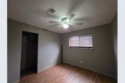 2414 Goldenrod Street, Highlands, TX 77562 - Photo 11