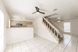 1922 Avenue B, Katy, TX 77493 - Photo 3