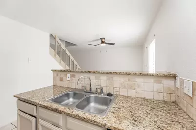 1922 Avenue B, Katy, TX 77493 - Photo 7