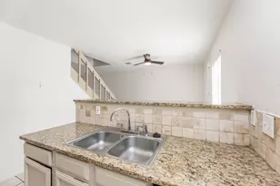1922 Avenue B, Katy, TX 77493 - Photo 7