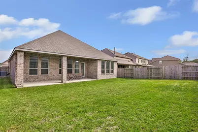 9423 Pelican Cliff Court, Houston, TX 77365 - Photo 19