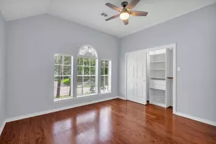 142 W Shadowpoint Cir, The Woodlands, TX 77381 - Photo 29