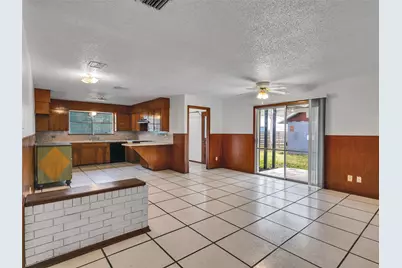 2002 W Highway 6, Alvin, TX 77511 - Photo 7