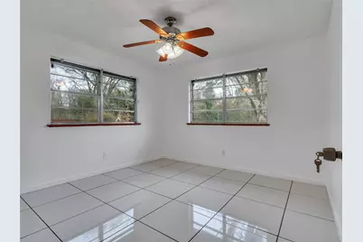 2002 W Highway 6, Alvin, TX 77511 - Photo 11