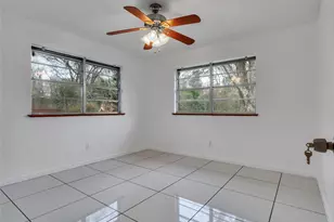 2002 W Hwy 6, Alvin, TX 77511 - Photo 11