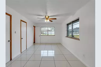 2002 W Highway 6, Alvin, TX 77511 - Photo 9