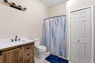 404 Seacamp St, Dayton, TX 77535 - Photo 17