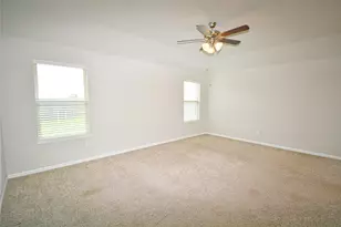 1303 Keaton Ct, Rosenberg, TX 77469 - Photo 9