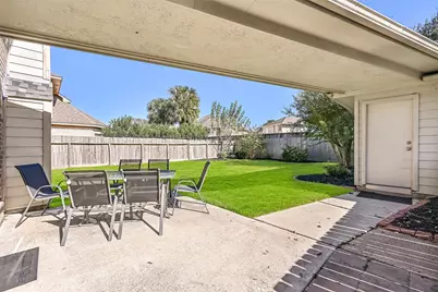 2430 La Rochelle Court, Seabrook, TX 77586 - Photo 23