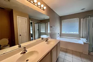 2811 Hackamore Hollow Ln, Houston, TX 77014 - Photo 11