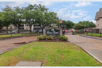 3025 Walnut Bend Lane #37, Houston, TX 77042 - Photo 17