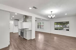 3910 Englewood St, Houston, TX 77026 - Photo 33