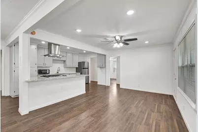 3910 Englewood Street, Houston, TX 77026 - Photo 9