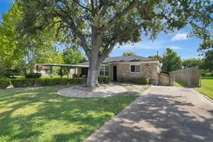 3910 Englewood St, Houston, TX 77026 - Photo 3