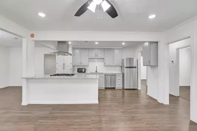 3910 Englewood Street, Houston, TX 77026 - Photo 5